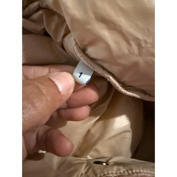 Women's Moncler Pink Velvet Puffer Jacket Size S with Beige Lining - Picture 13 of 13